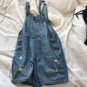 Gap overalls